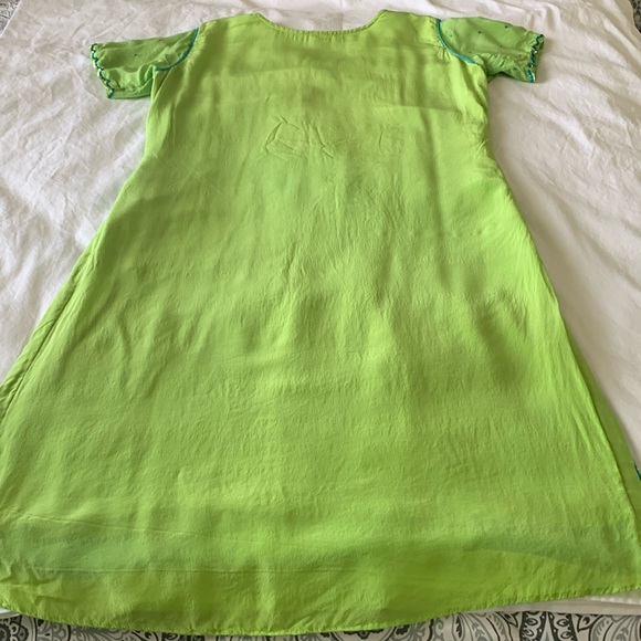 Indian 100% silk 3-piece shalwar/kameez/dupatta embroidered suit size 42/M - Picture 5 of 8